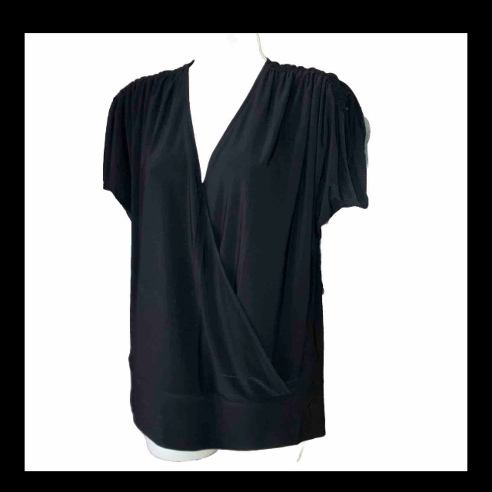 Chaus Adjustable Gathered Short Sleeve Pull Over Black V Neck Stretch Top M